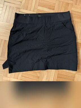 Black Athletic Skort with Side Pocket